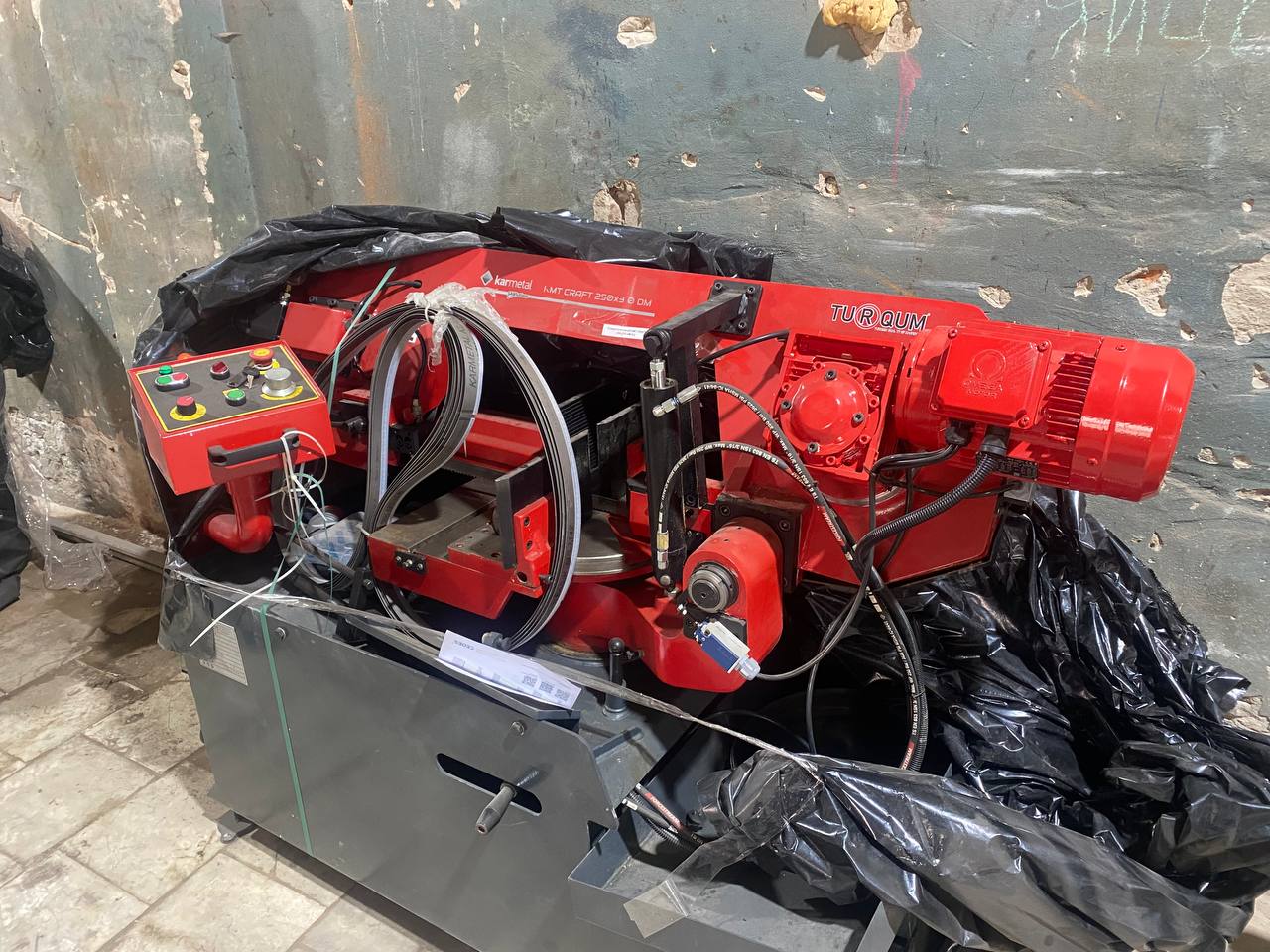 Ленточнопильный станок Karmetal KMT Craft 250x310 ...
